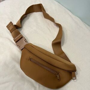 NWT Dagne Dover Fanny Pack